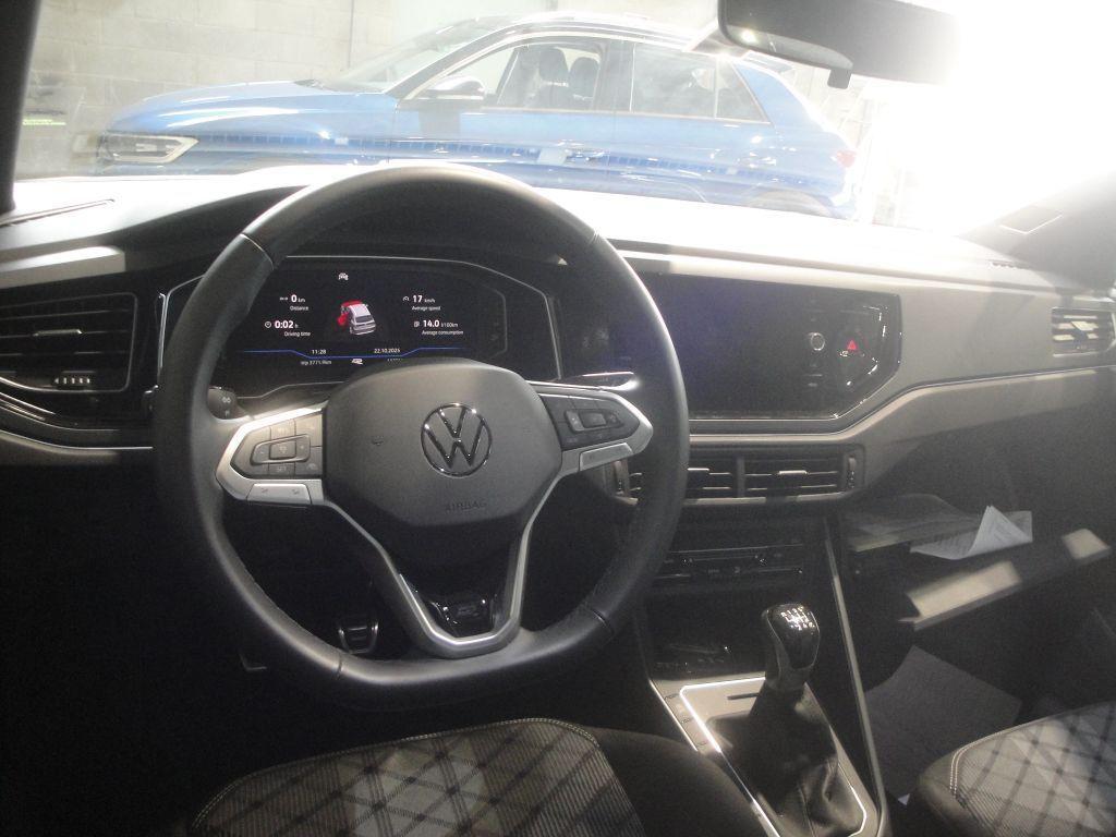 Volkswagen Taigo 1.0 Tsi 115 C.V. R-Line Tetto APRIBILE/PANORAMICO