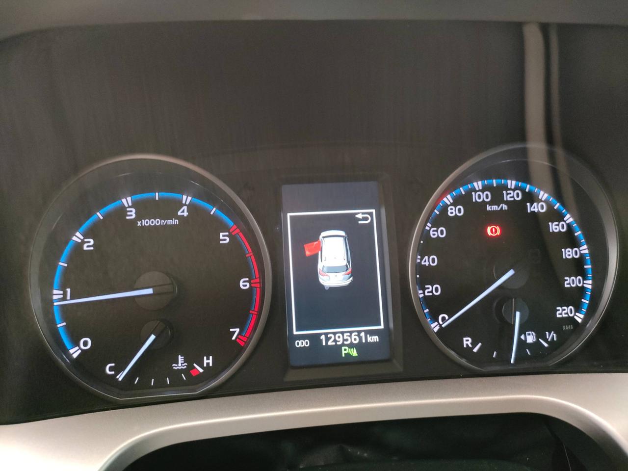 TOYOTA Rav4 IV 2016 - Rav4 2.0 d-4d Lounge 2wd mt my17