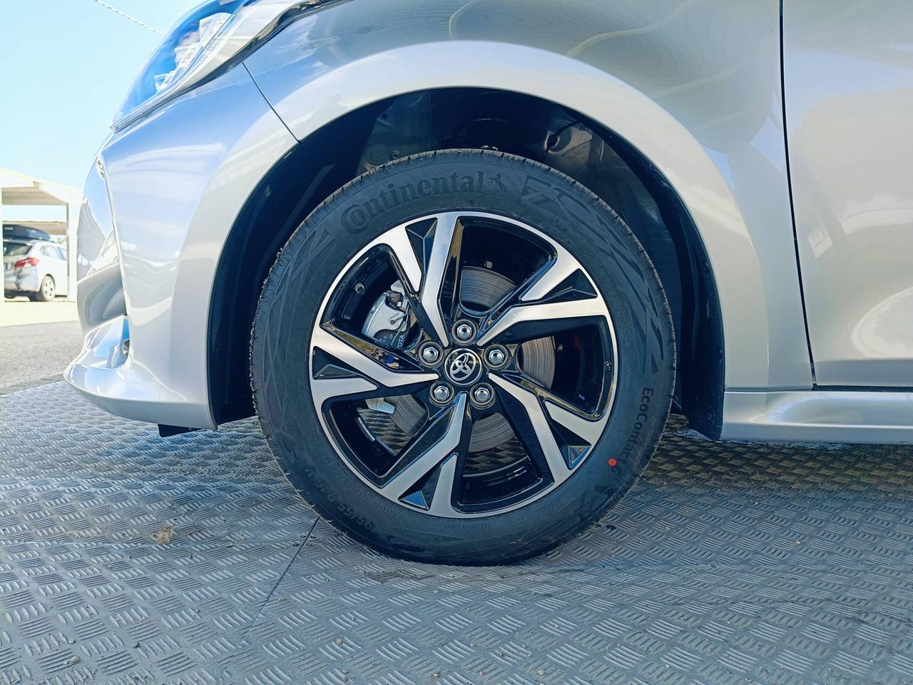 TOYOTA Yaris IV 2020 - Yaris 1.5h Trend