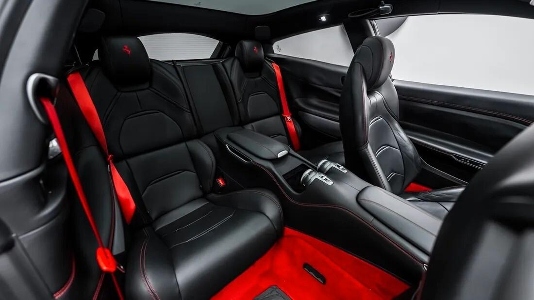 Ferrari GTC4 Lusso LEASING FULL INCLUSIVE - NOLEGGIO LUNGO TERMINE