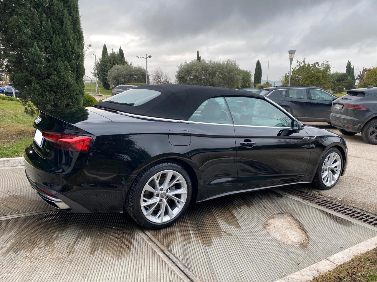 Audi A5 Cabrio 40 TDI quattro S tronic Business Advanced