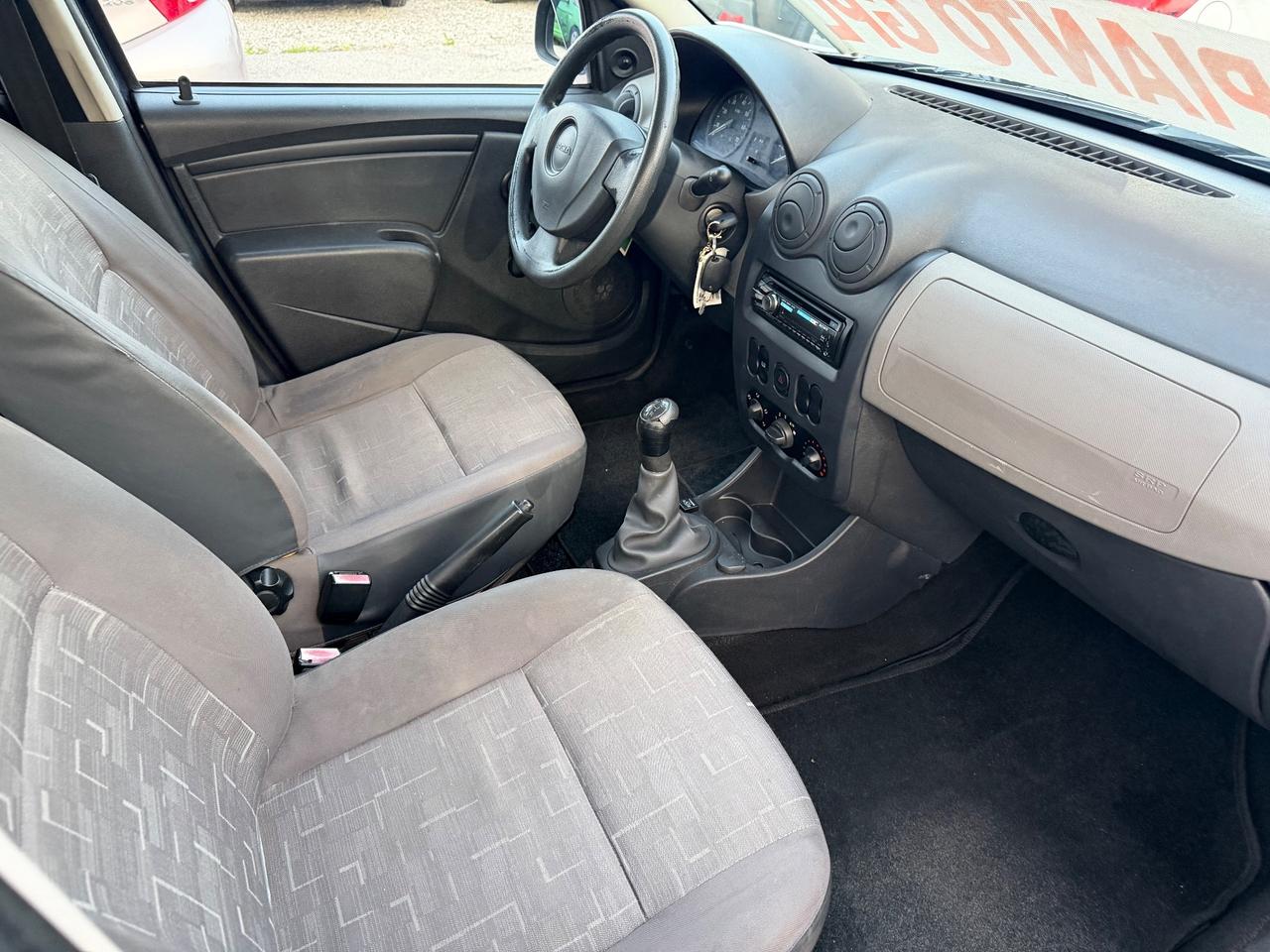 Dacia Sandero 1.4 gpl 2010