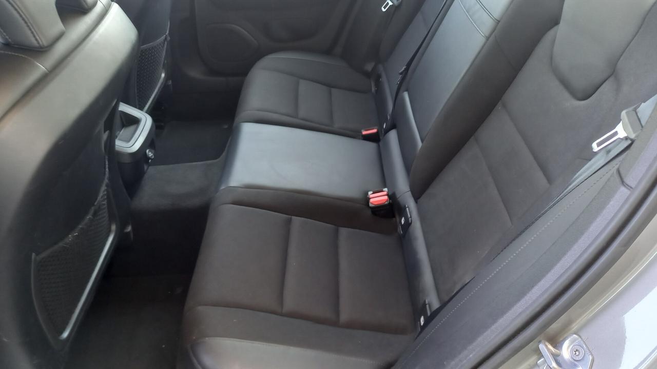 Volvo V60 D3 Geartronic Business Plus