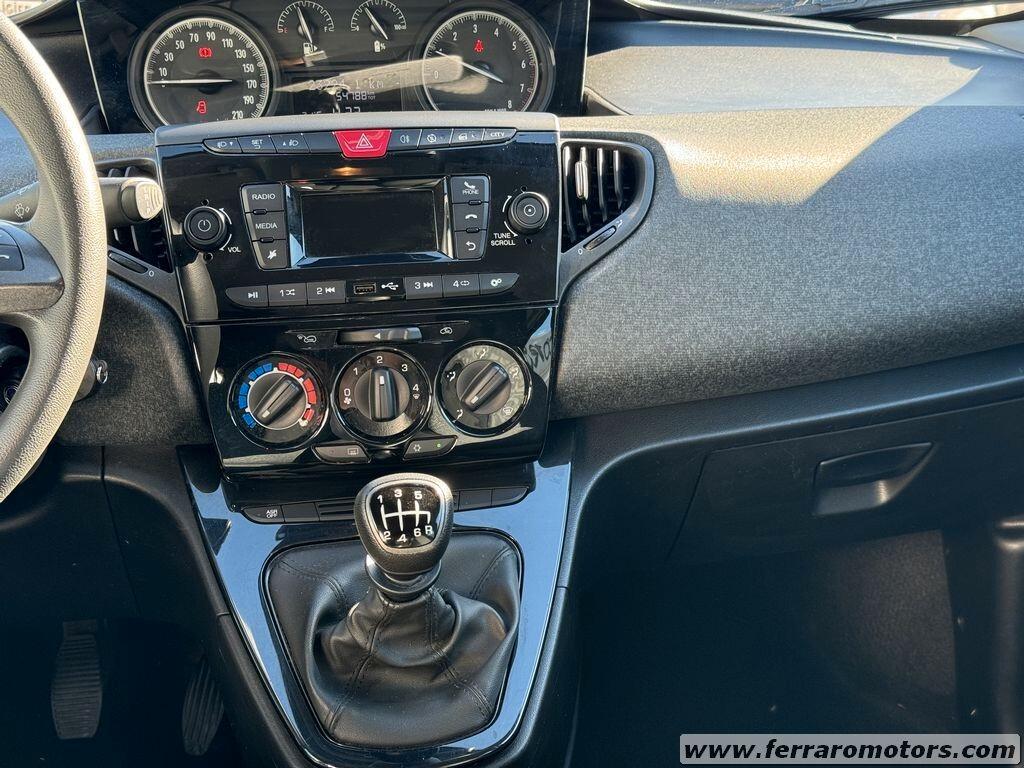 Lancia Ypsilon silver SOLO 51000KM A SOLI 125 EURO AL MESE