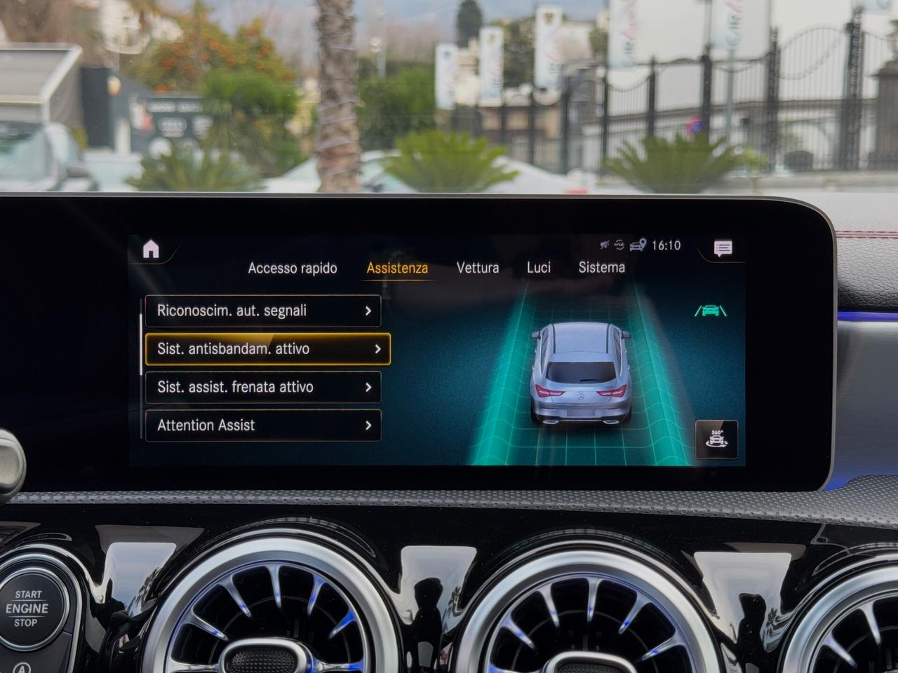 Mercedes-Benz CLA 200 d Shooting Brake Premium AMG