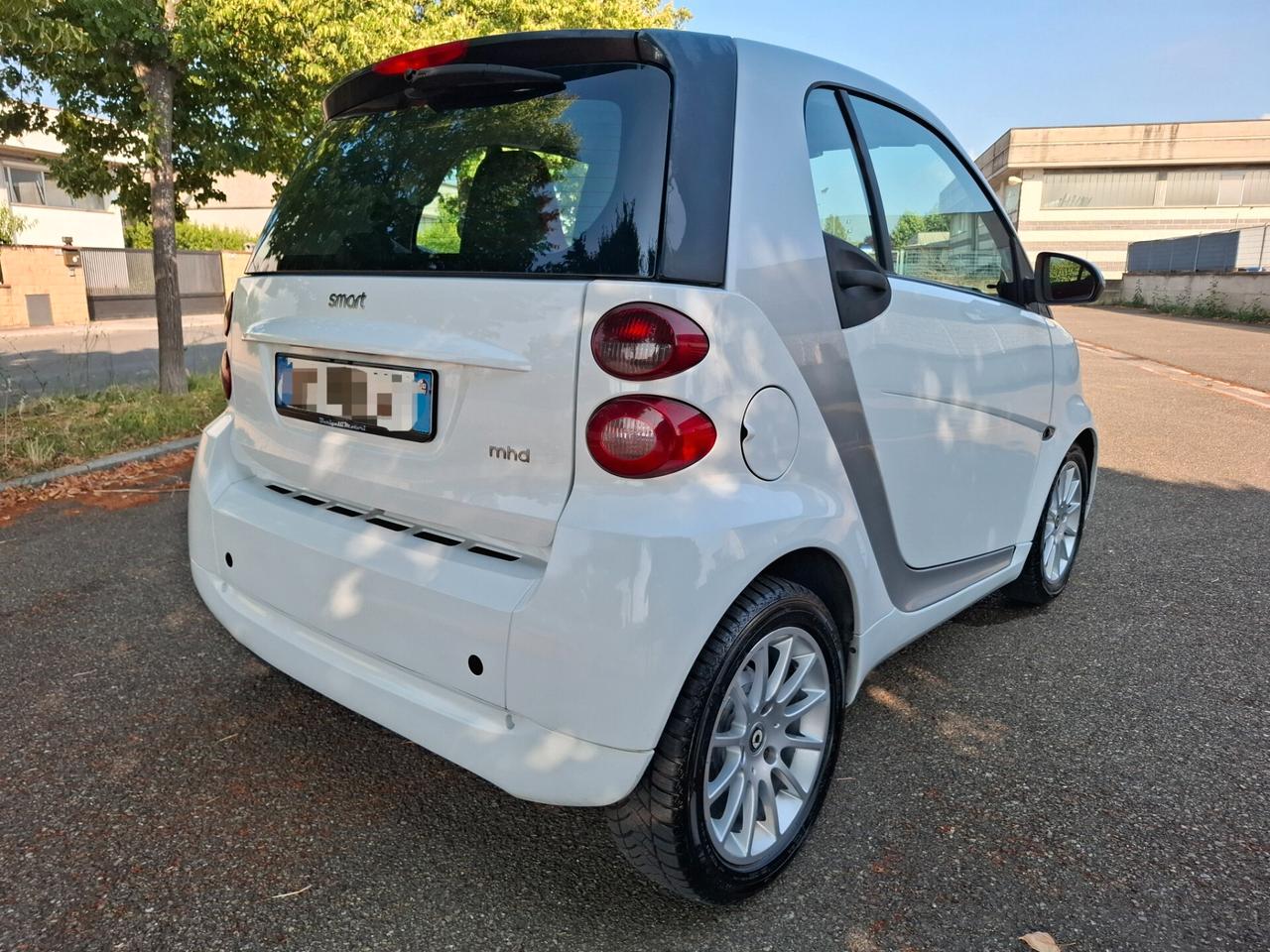 Smart ForTwo 1000 52 kW MHD coupé passion