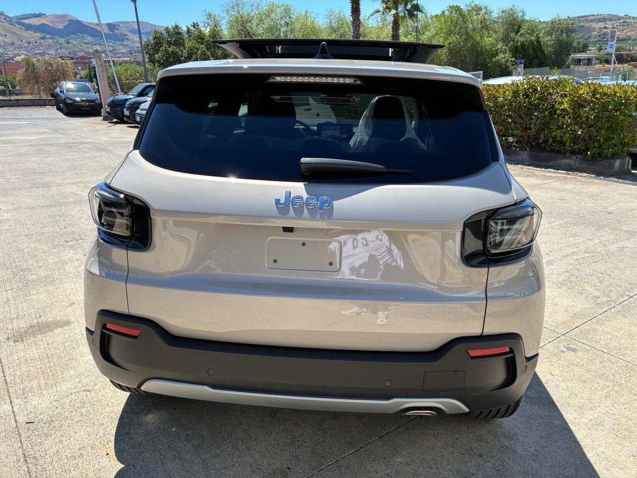 Jeep Avenger 1.2 Turbo 100 Cv summit bicolor tetto