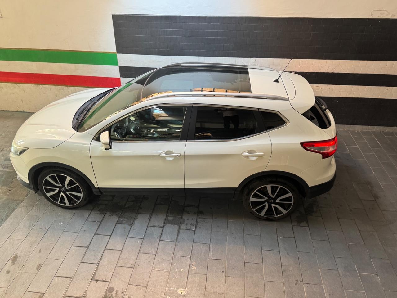 Nissan Qashqai 1.6 dCi 4WD 360