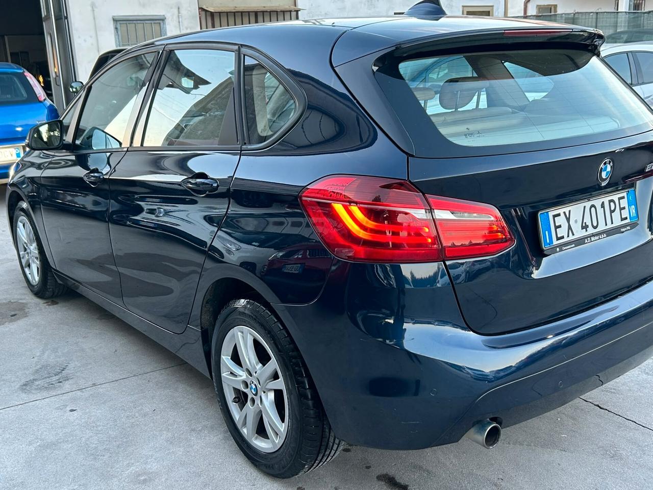 Bmw 216 218d Active Tourer Sport con cambio manuale