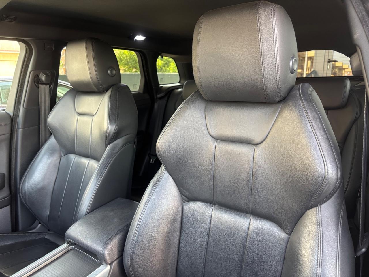 Land Rover Range Evoque 2.0 TD4 180 CV 5p. Autobiography