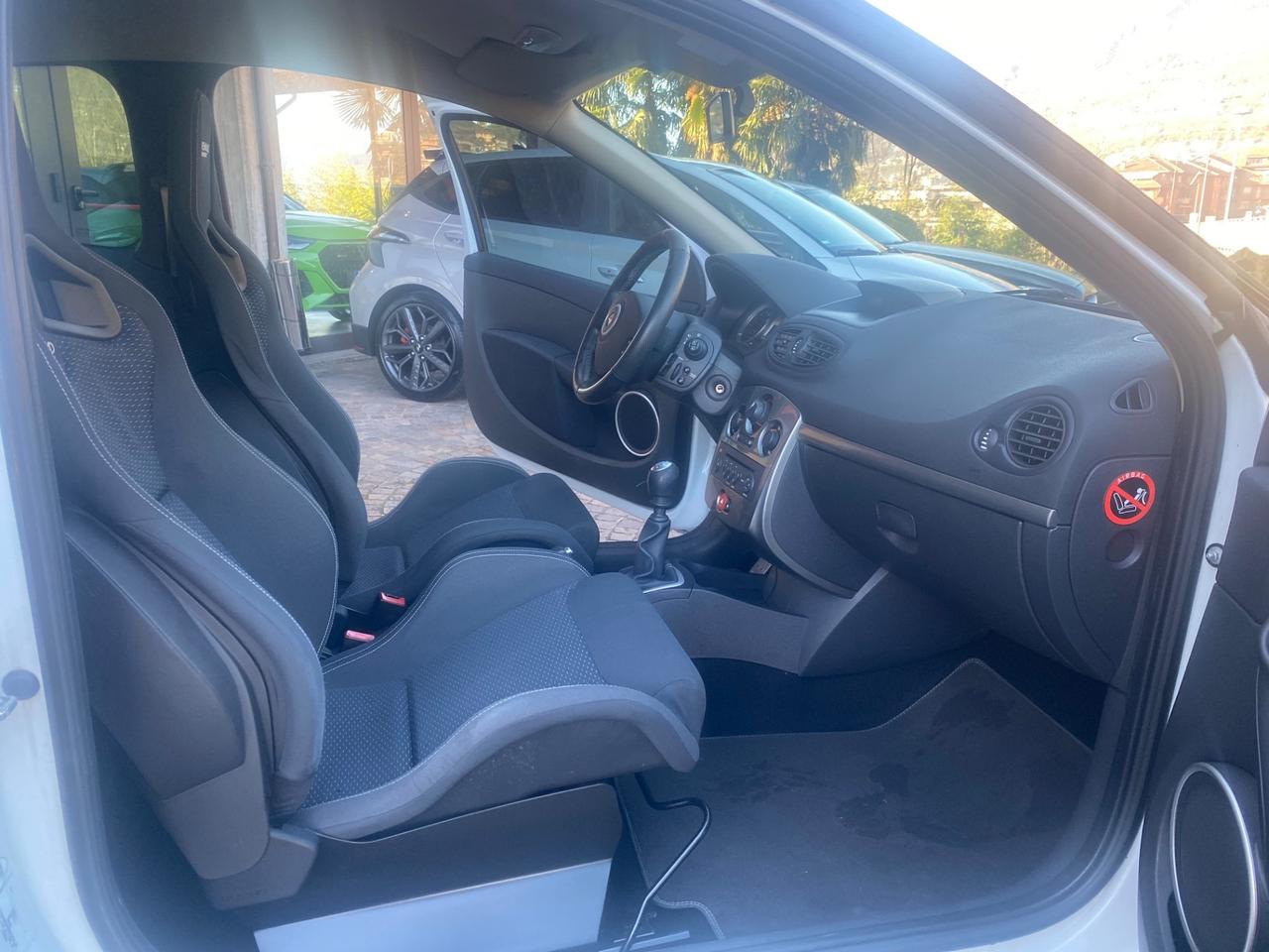 Renault Clio 2.0 16V 200CV 3 porte RS F1 Team