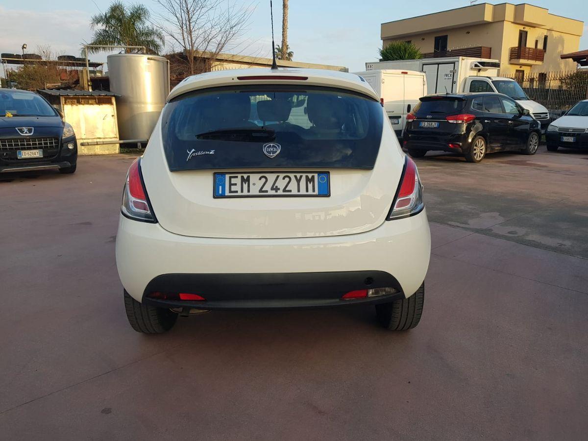 LANCIA - Ypsilon - 1.2 69 CV 5 porte GPL Ecochic Gold