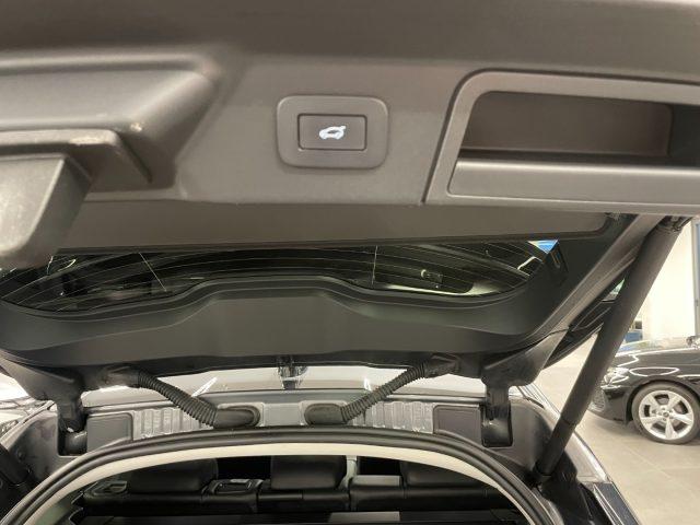 LAND ROVER Range Rover Velar 2.0D I4 204 CV R-Dynamic SE