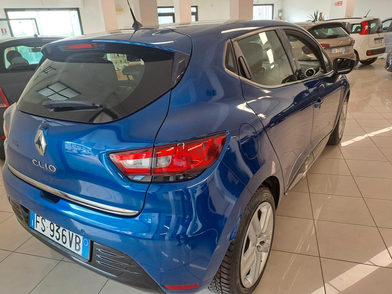 Renault Clio dCi 8V 75 CV Start&Stop 5 porte Energy Duel