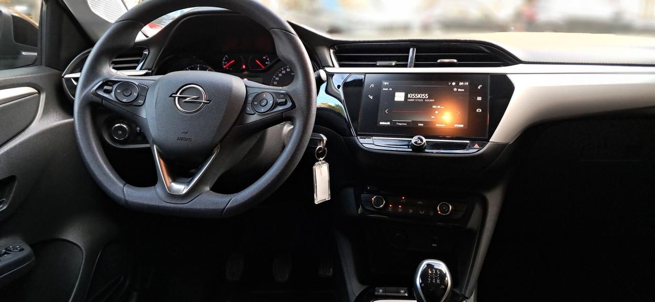 Opel Corsa 1.2 Edition benzina del 2022 x neopatentati