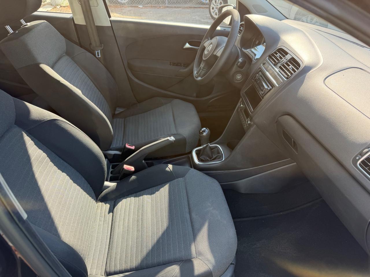 Volkswagen Polo 1.6 TDI 90CV 5P -NEOPATENTATI-