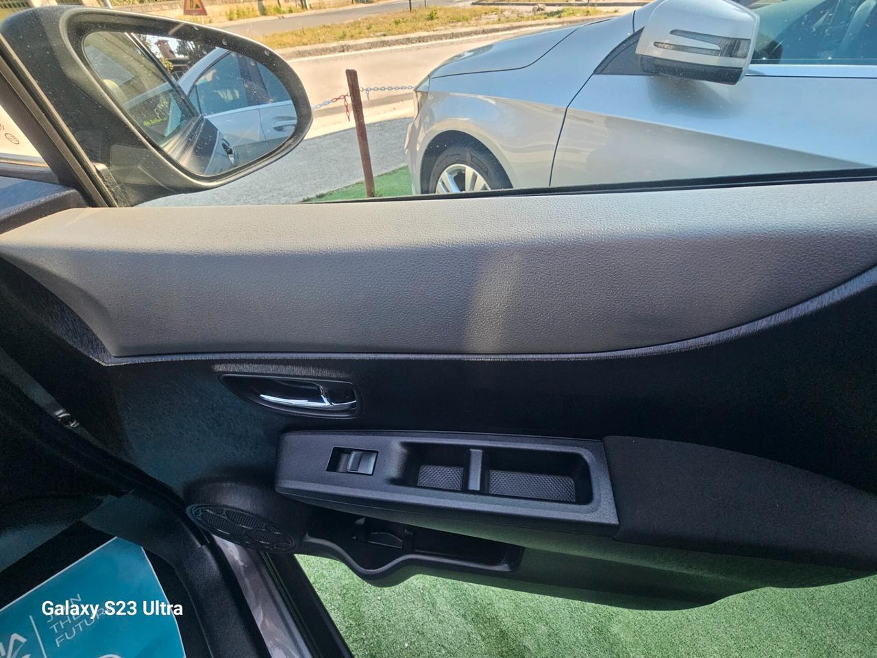 Toyota Yaris 1.0 5 porte Lounge