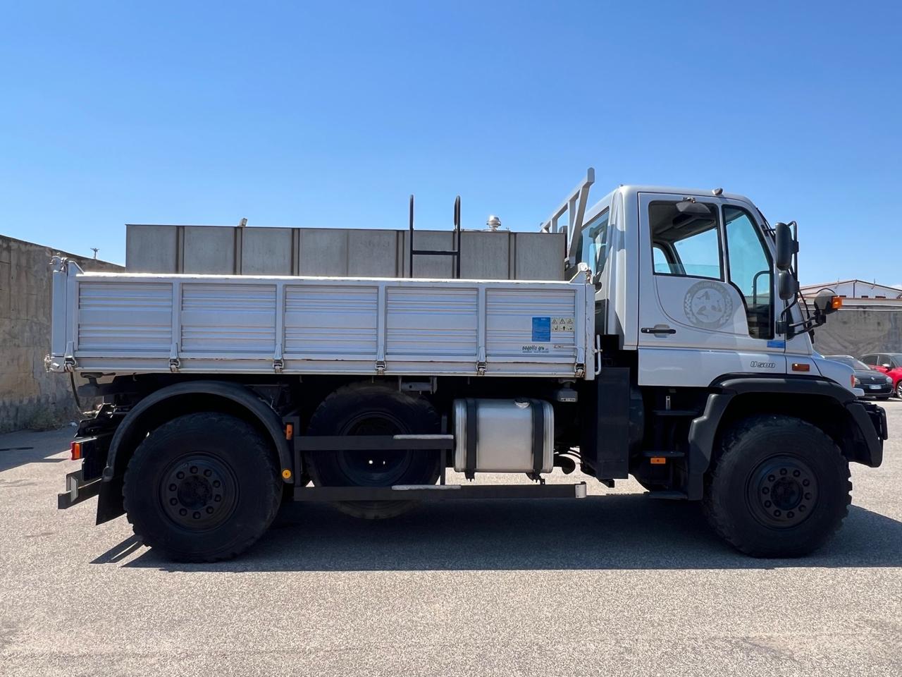 Mercedes-Benz Unimog U500 L Cisterna Ravasini