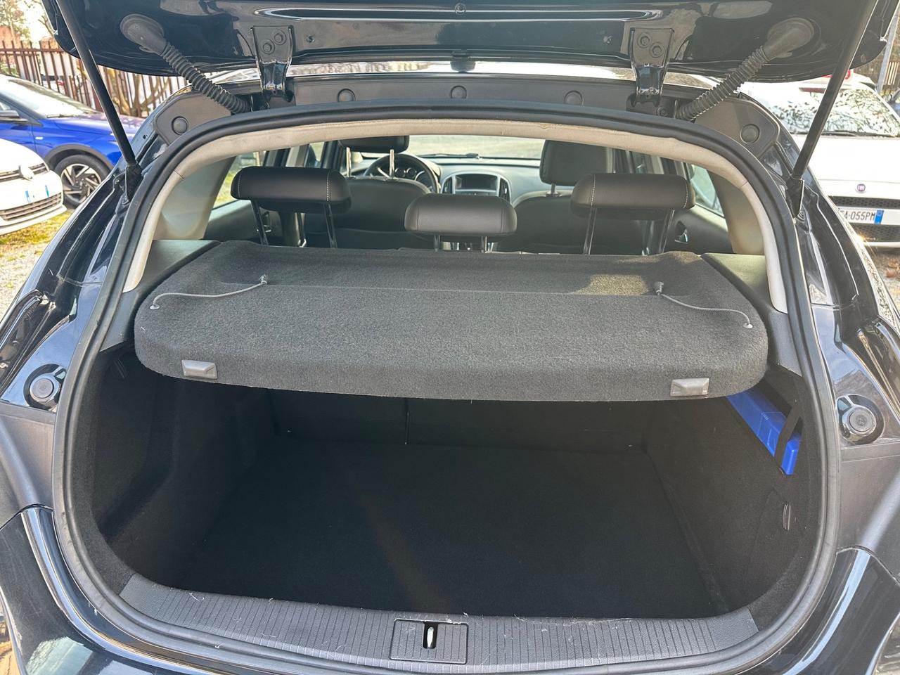 Opel Astra 1.4 100CV 5 porte Cosmo