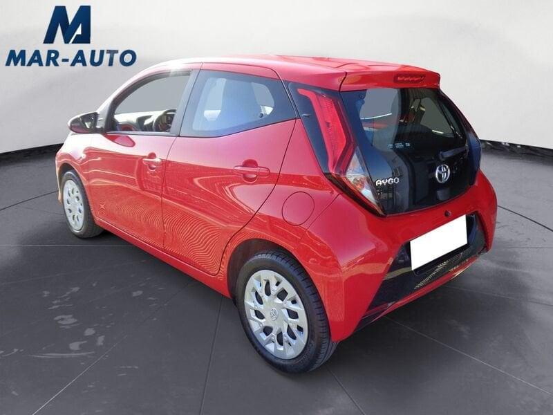 Toyota Aygo Connect 1.0 VVT-i 72CV 5 porte x-business