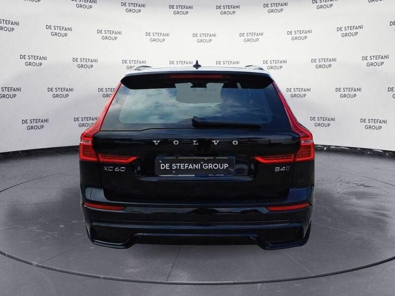 Volvo XC60 XC60 2.0 b4 Ultimate Dark awd auto