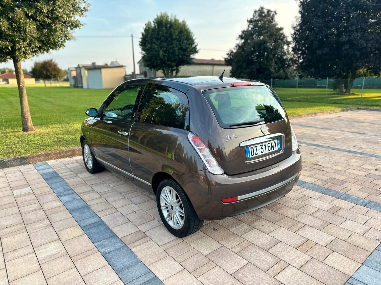 Lancia Ypsilon 1.2 Versus neopatentati