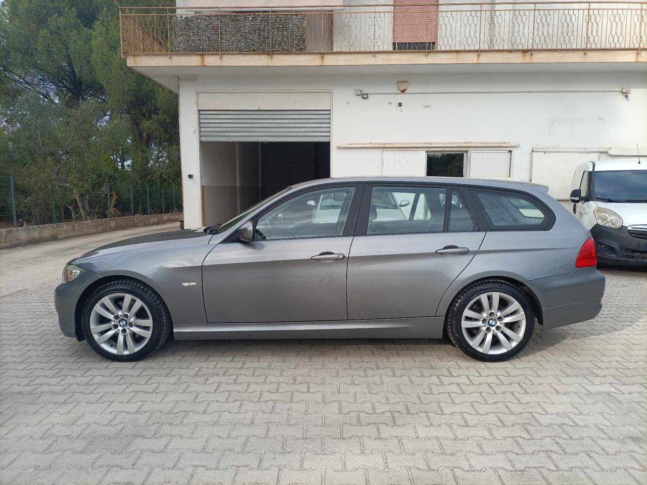 Bmw 318d 2.0 143CV Touring Futura