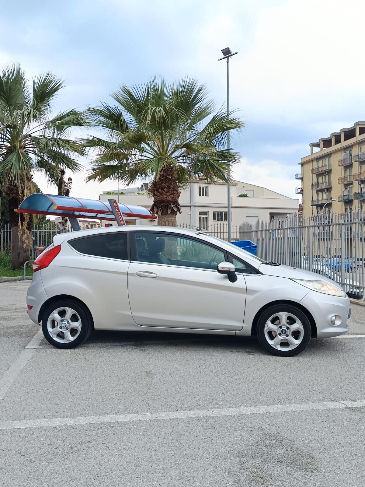 Ford Fiesta 1.4 TDCi 3p. Titanium