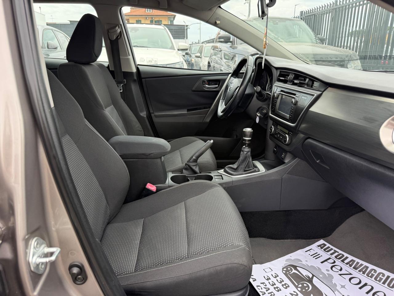 Toyota Auris Touring Sports 1.4 D-4D Lounge