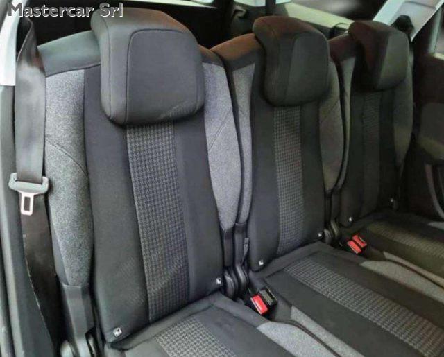 PEUGEOT 5008 1.5d 130cv bluehdi Business 5 posti - FZ186HD