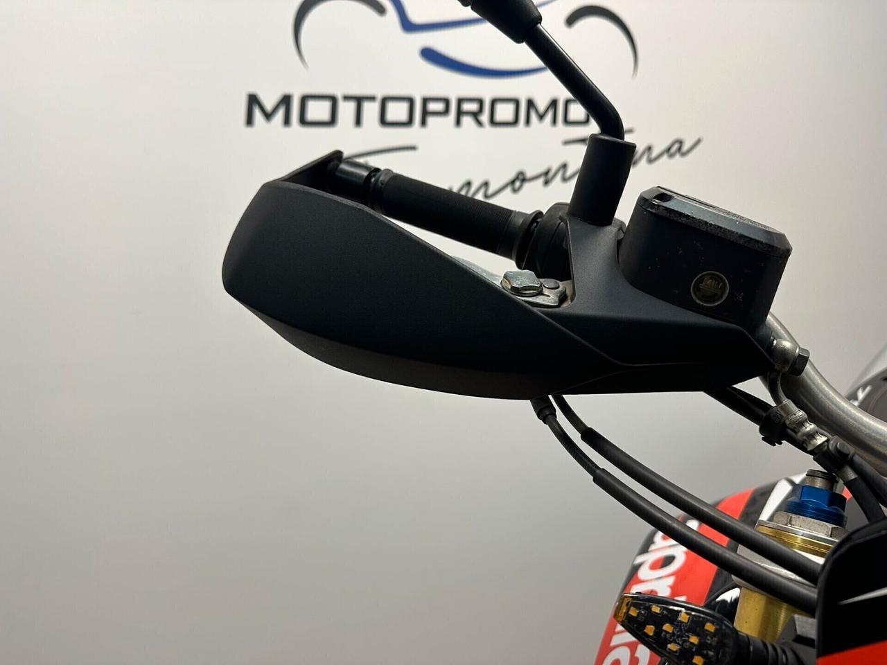 APRILIA DORSODURO 750 FACTORY 2011 DA 99€ AL MESE