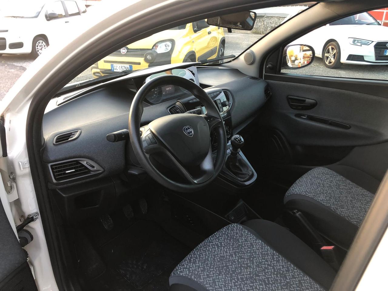 Lancia Ypsilon 1.2 69 CV 5 porte GPL Ecochic Elefantino Blu PROMO FINANZIAMENTO