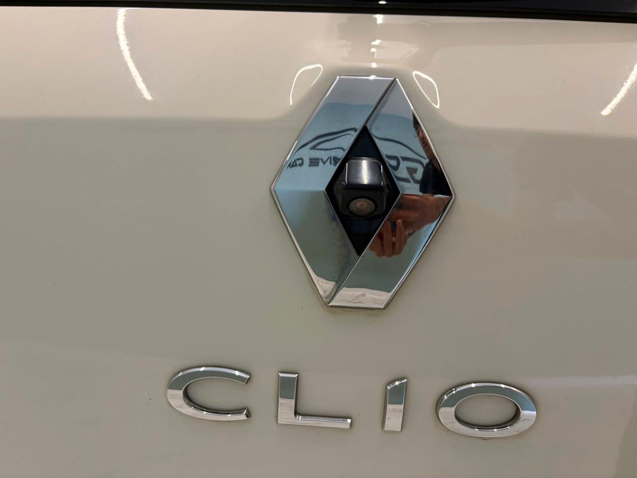 Renault Clio dCi 8V 90 CV EDC 5 porte Duel