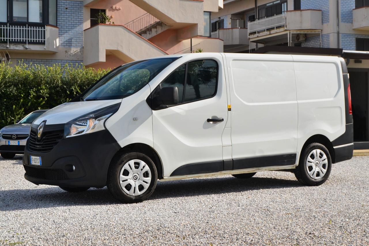 Renault Trafic 1.6 dci 95cv 10q