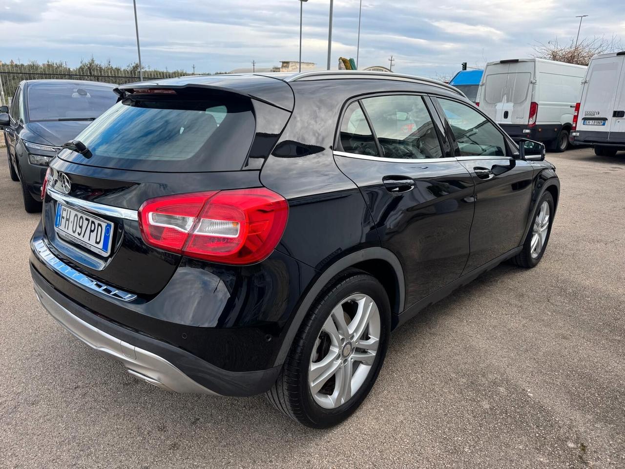 Mercedes-benz GLA 200 d Automatic Premium