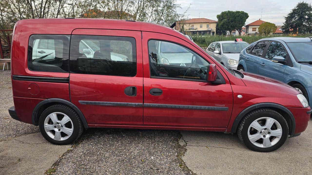 Opel Combo 1.6 CNG Metano 5p. Tour Arizona