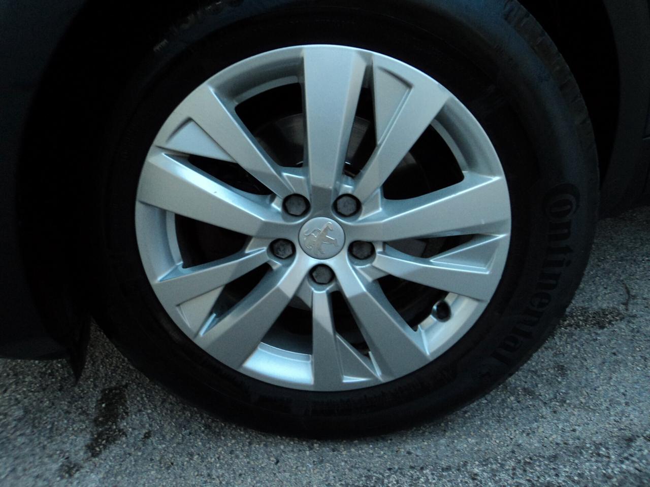 Peugeot 3008 PureTech Turbo 130 S&S Allure