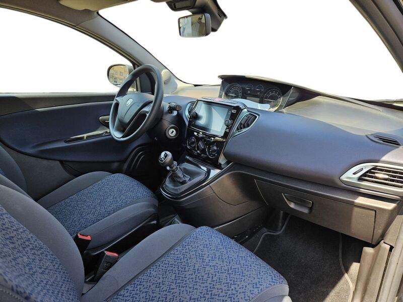 Lancia Ypsilon 1.0 FireFly 70cv Hybrid