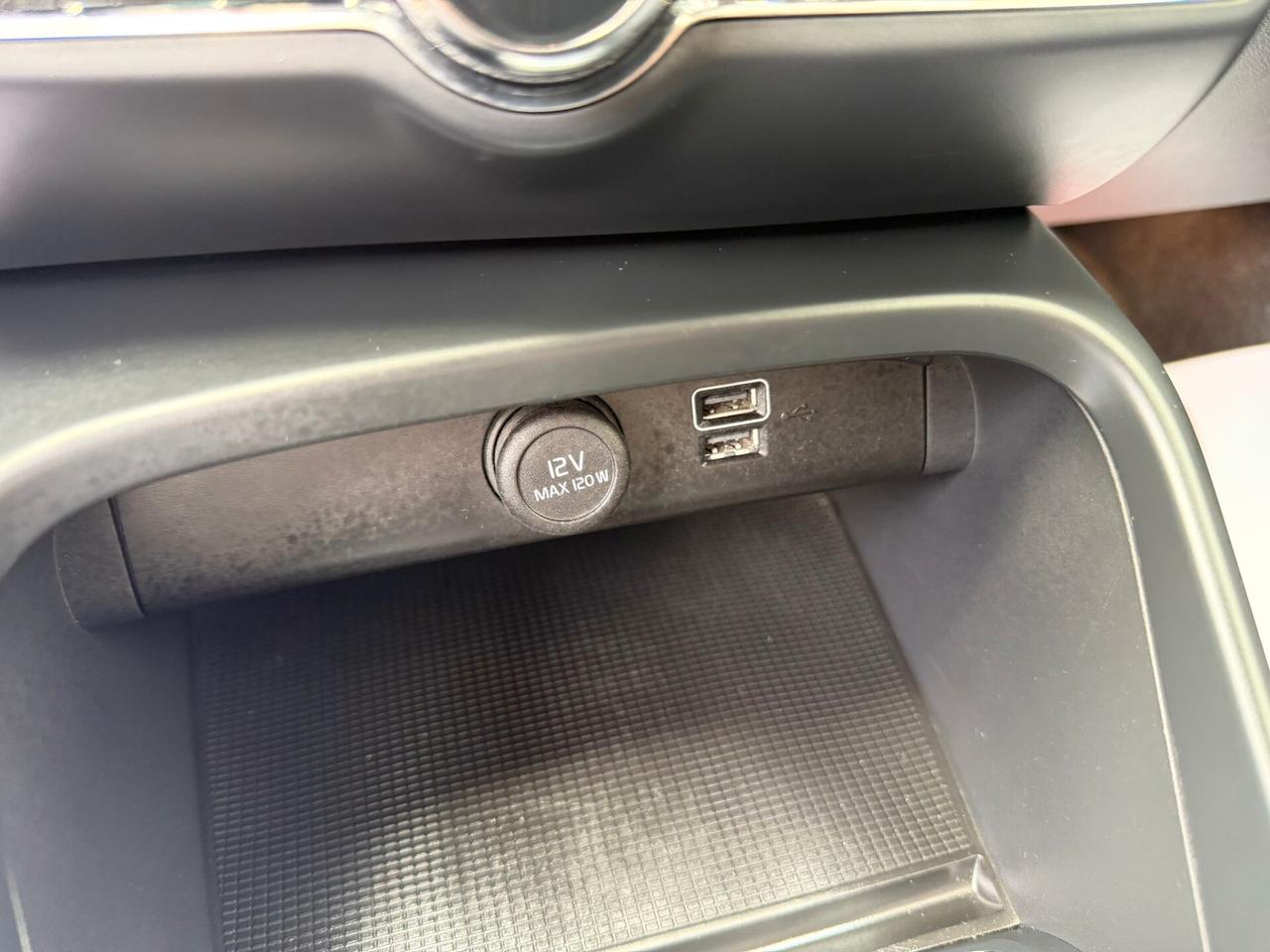 Volvo XC40 D3 Geartronic Momentum Pro