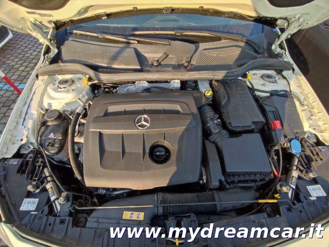 MERCEDES-BENZ GLA 180 d Automatic Business