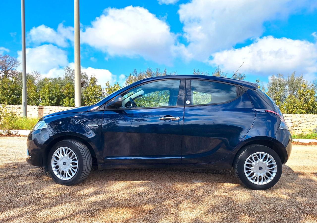 Lancia Ypsilon 1.2 69 CV 5 porte GPL Ecochic Gold