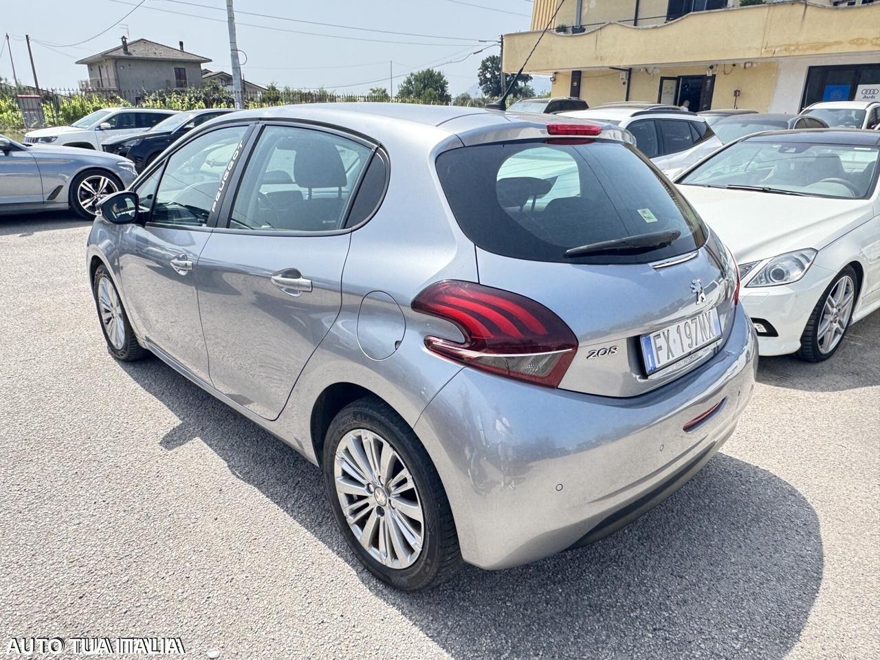 PEUGEOT 208 1.2 BENZINA ADATTA NEOPATENTATI