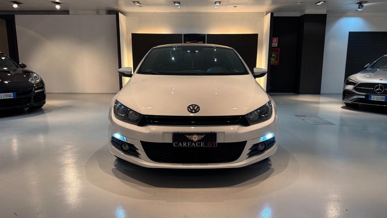 Volkswagen Scirocco 2.0 TSI DSG 211CV - 2010
