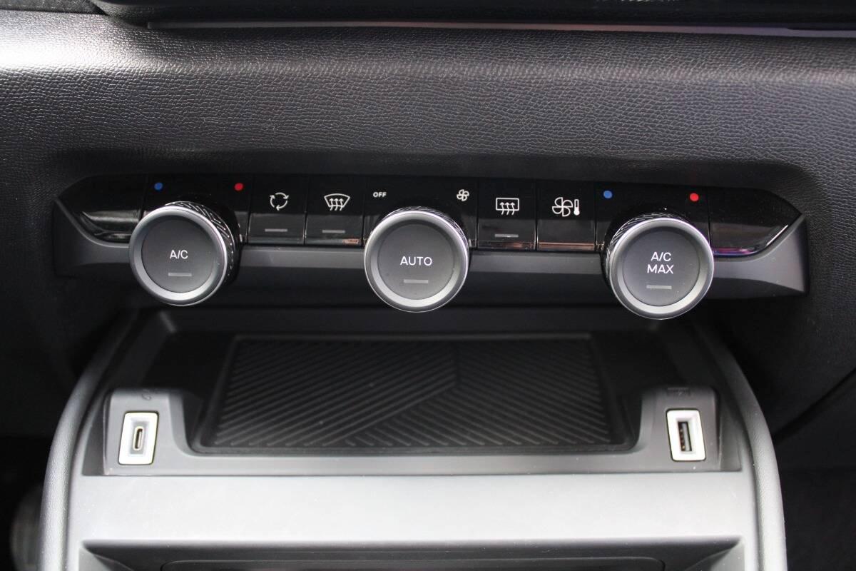 Citroen C4 1.2 puretech Shine s&s 130cv Con NAVIGATORE