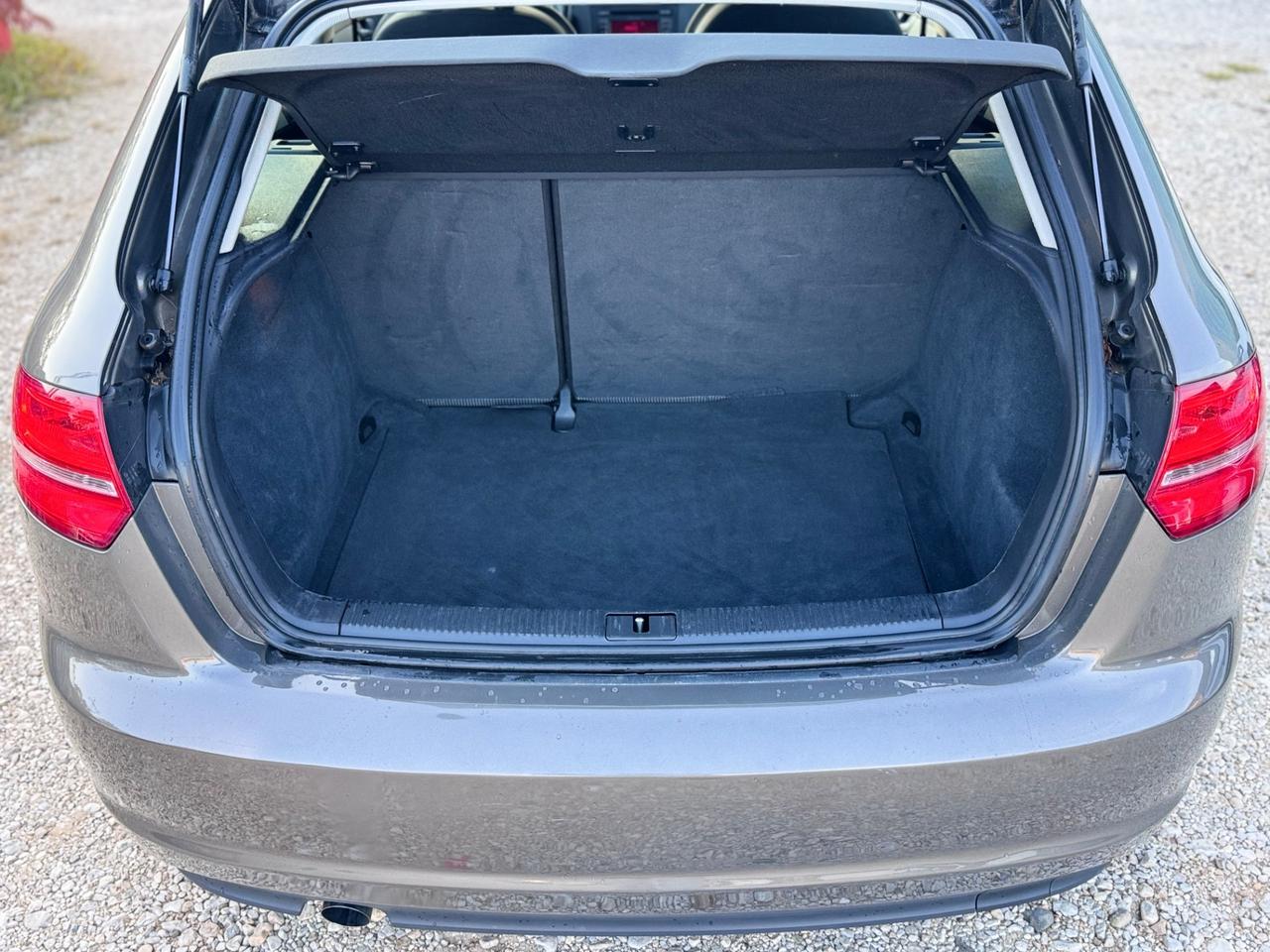 Audi A3 1.6 TDI 105cv s tronic - Neopatentati 2012