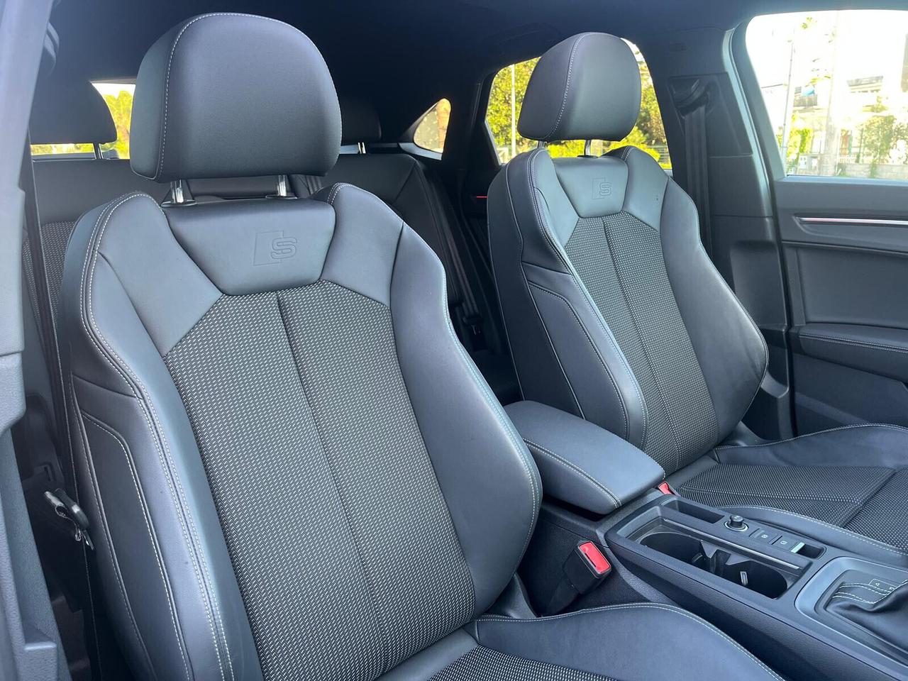 Audi Q3 Sportback S-line *tetto FULL Black
