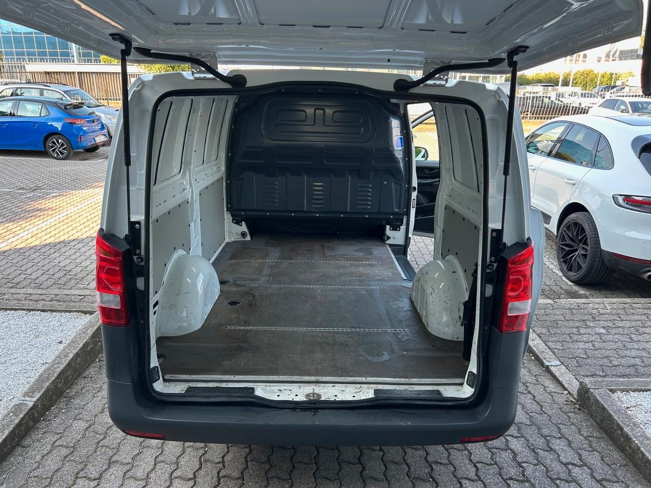 Mercedes-Benz Vito 114 2.2 CDI Long Furgone