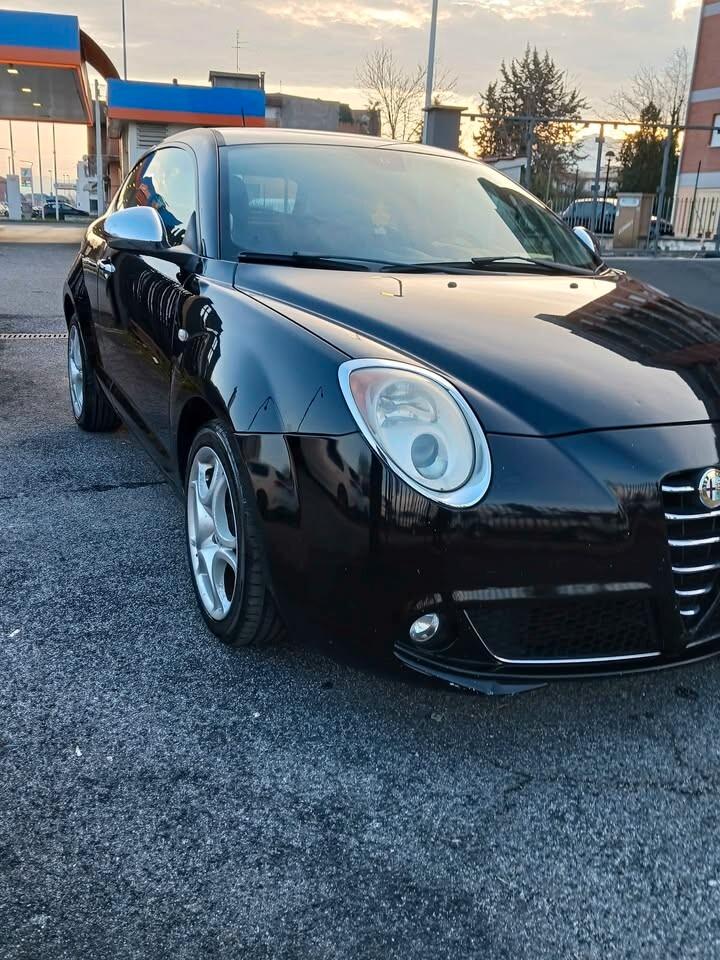 Alfa Romeo MiTo 1.6 JTDm 16V Distinctive Premium Pack