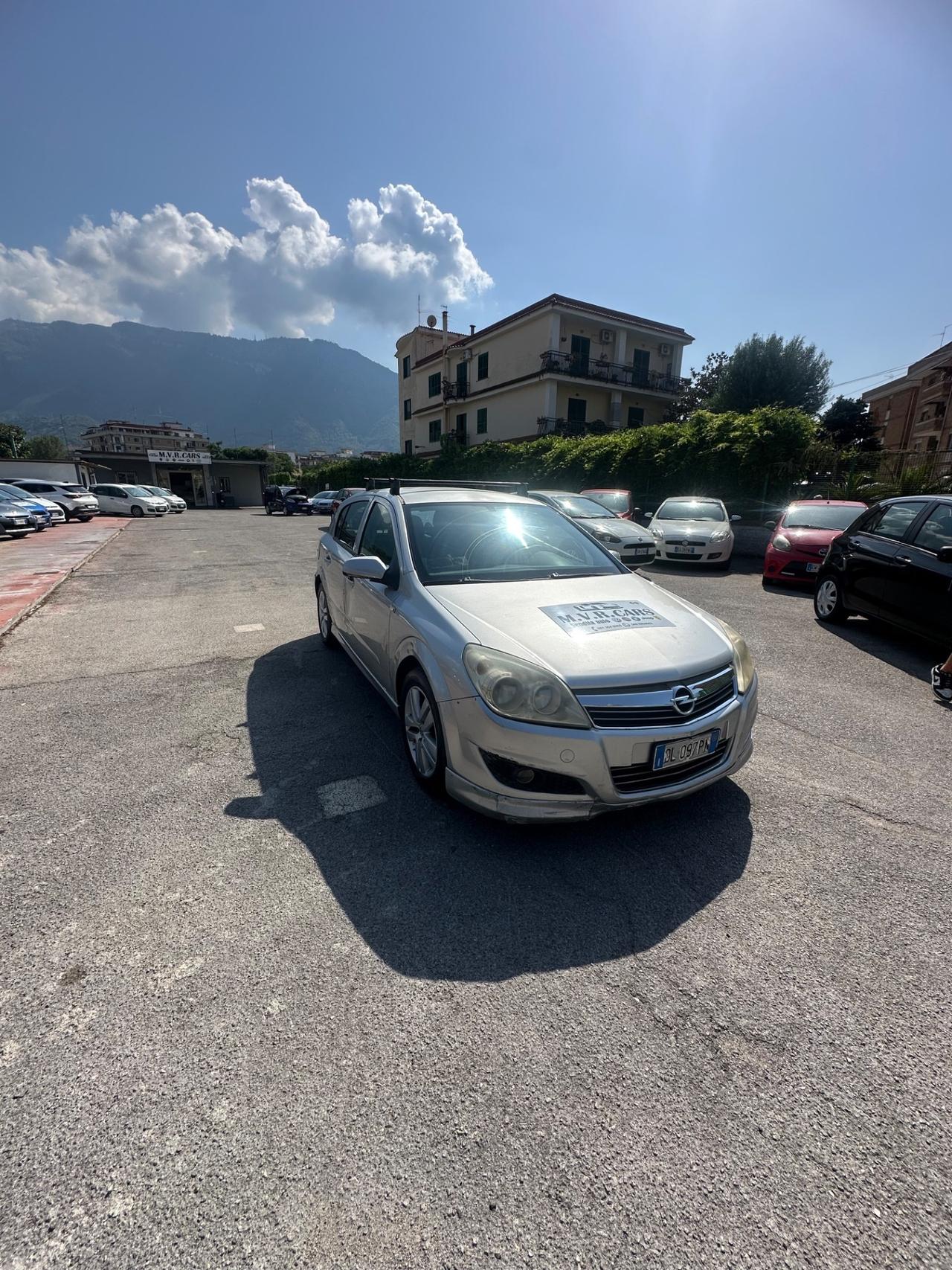 Opel Astra 1.6 T 16V 5 porte Cosmo