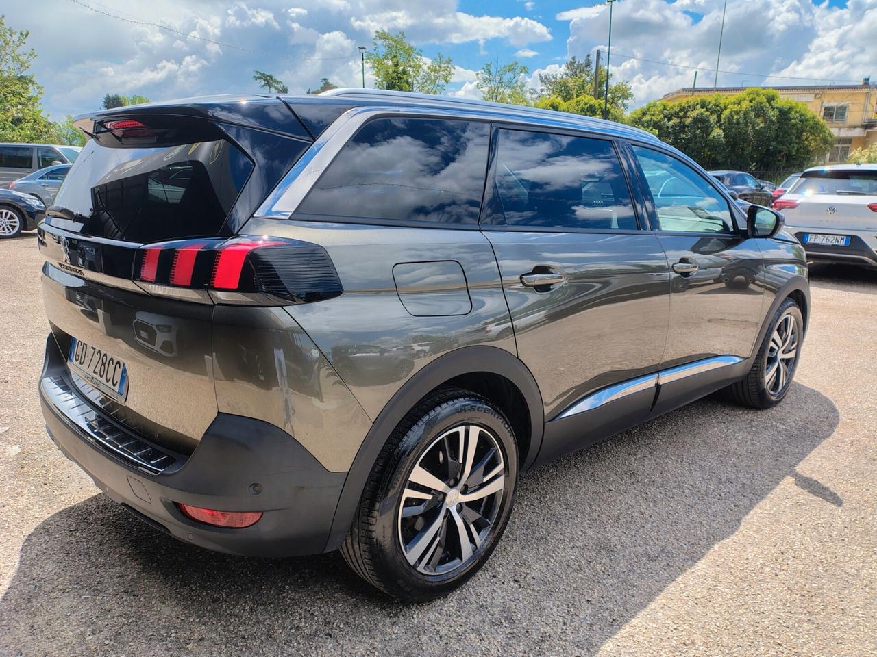 Peugeot 5008 BlueHDi 130 S&S EAT8 Allure